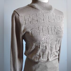 Guess Logo Sweater Metallic Platinum Gold Retro Vibe Mock Turtleneck Size Large